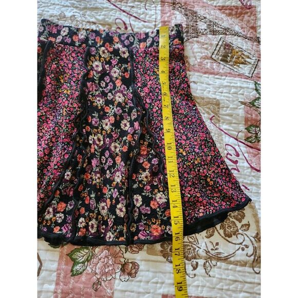 ZARA Women's patchwork floral mini skirt Elastic Waist Black Multicolor Size S - Picture 4 of 6